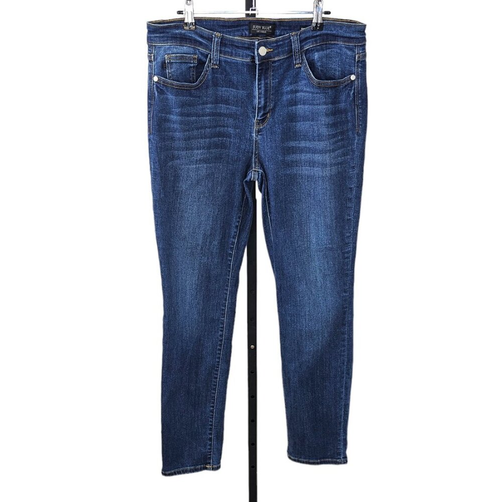 Judy Blue Womens Straight Fit Jeans Size 32 Blue Mid Rise Stretch Denim.
